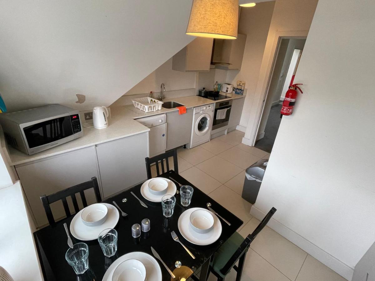 2 Bedroom 2 Bathroom Apartment 8 Including Free Parking Μπρόμλεϊ Εξωτερικό φωτογραφία