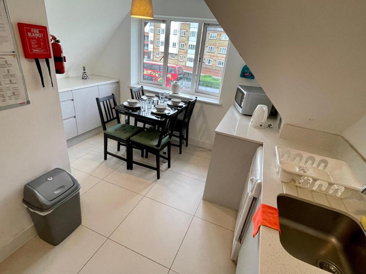 2 Bedroom 2 Bathroom Apartment 8 Including Free Parking Μπρόμλεϊ Εξωτερικό φωτογραφία