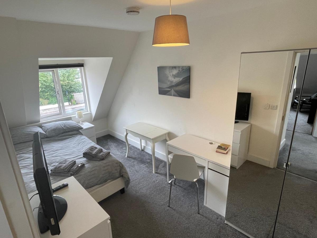 2 Bedroom 2 Bathroom Apartment 8 Including Free Parking Μπρόμλεϊ Εξωτερικό φωτογραφία