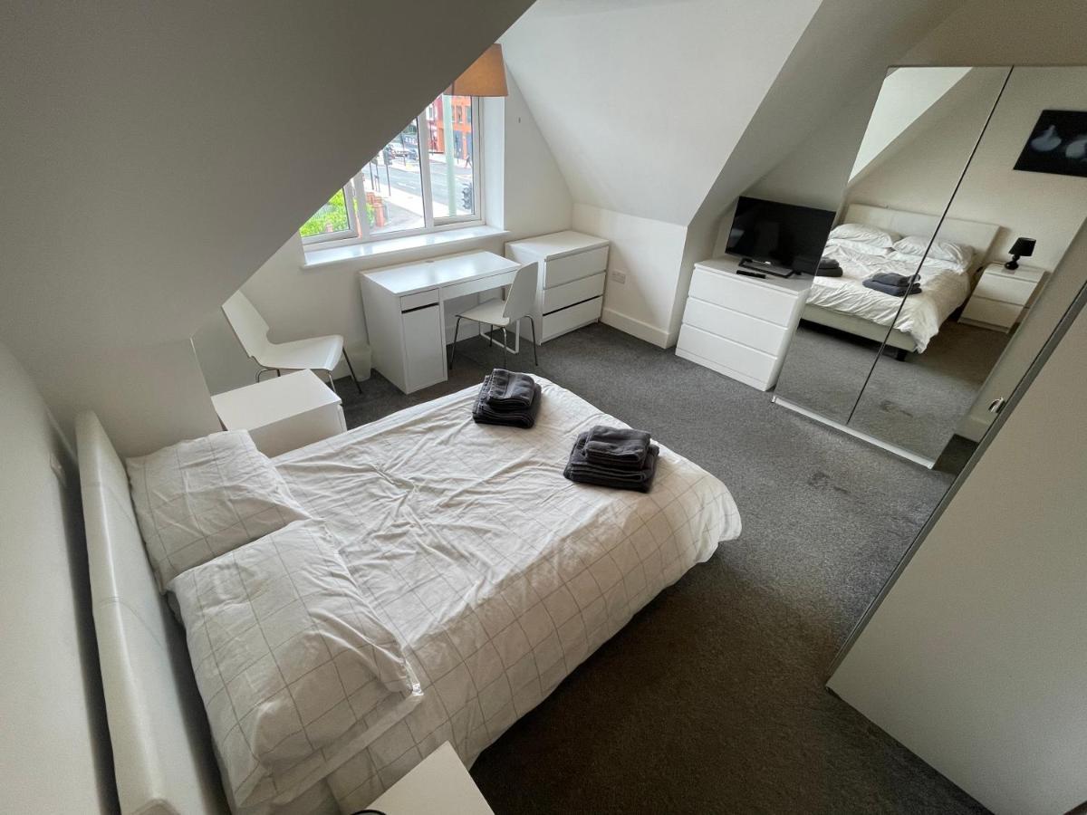 2 Bedroom 2 Bathroom Apartment 8 Including Free Parking Μπρόμλεϊ Εξωτερικό φωτογραφία